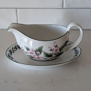 Royal Worcester Herbs Porcelain Marshmallow Feverfew Gravy Boat With Underplate